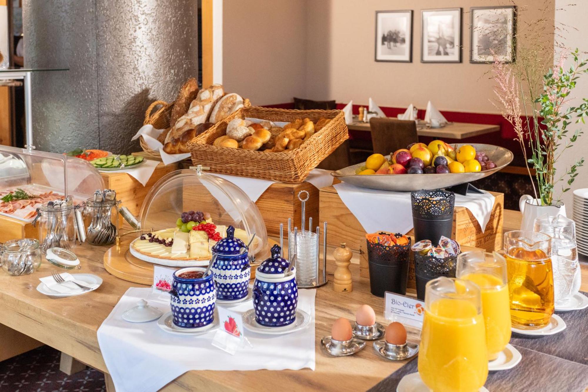 Hotel Sport Клостерс Екстериор снимка